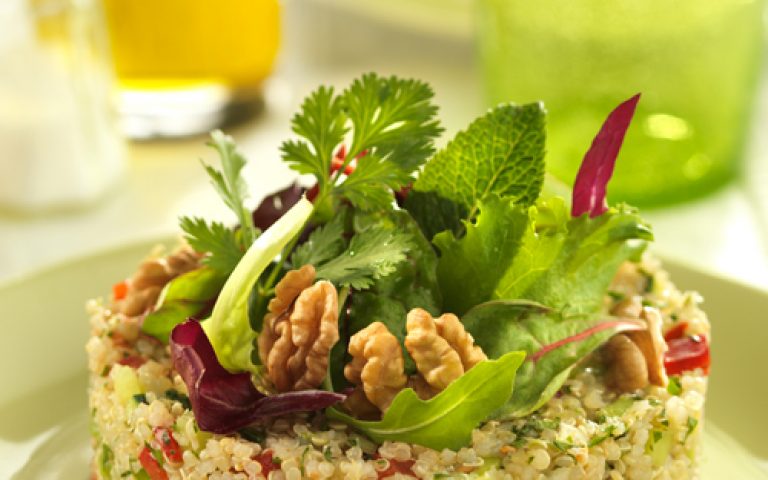 8- ensalada-de-quinoa-con-nueces